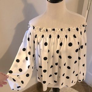 The Moon Off The Shoulder Top Sml